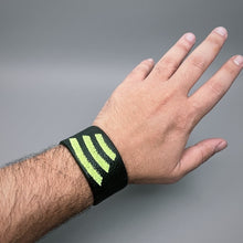 Load image into Gallery viewer, Leather wristband with NFC chip
